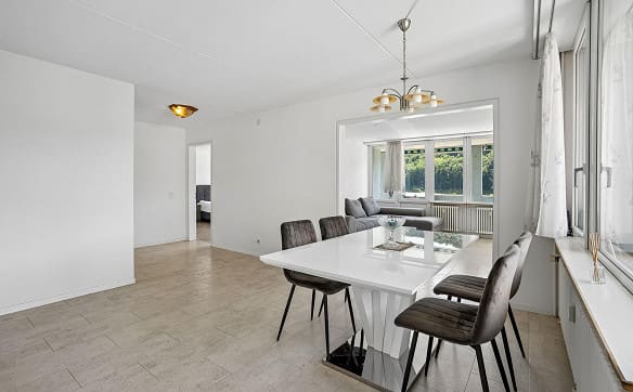 Immobilie in Baden - Wohnen über den Dächern von Baden - Exklusive 2.5-Zimmer-Wohnung mi... - Bild 4