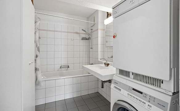 Immobilie in Baden - Wohnen über den Dächern von Baden - Exklusive 2.5-Zimmer-Wohnung mi... - Bild 7