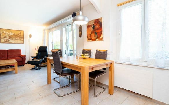 Immobilie in Dorf - 3.5-Zimmerwohnung im Hochparterre mit Balkon und vielseitigen Neben... - Bild 6