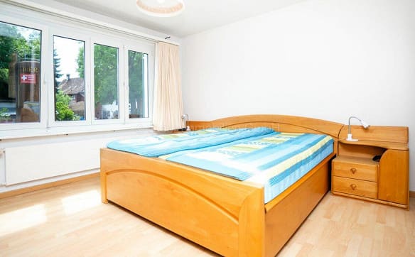 Immobilie in Dorf - 3.5-Zimmerwohnung im Hochparterre mit Balkon und vielseitigen Neben... - Bild 8