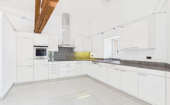 Immobilie in Glis - Stilvolle Duplexwohnung mit Galerie im Herzen von Glis - Bild 0