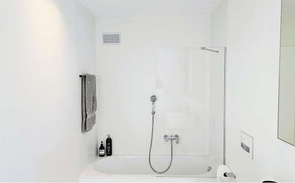 Immobilie in Villa Luganese - Villa contemporanea con piscina a Villa Luganese - Bild 11