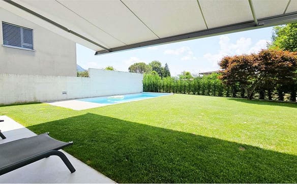 Immobilie in Villa Luganese - Villa contemporanea con piscina a Villa Luganese - Bild 5