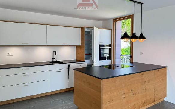 Immobilie in Arcegno - Die Eleganz der Schlichtheit / L'eleganza della semplicità - Bild 1