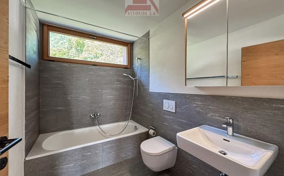 Immobilie in Arcegno - Die Eleganz der Schlichtheit / L'eleganza della semplicità - Bild 5
