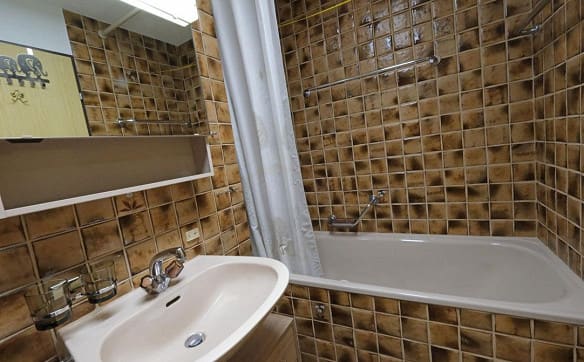 Immobilie in Obersaxen - Die heimelige Wohnung  in Obersaxen mit Ski-in und Ski-out - Bild 6