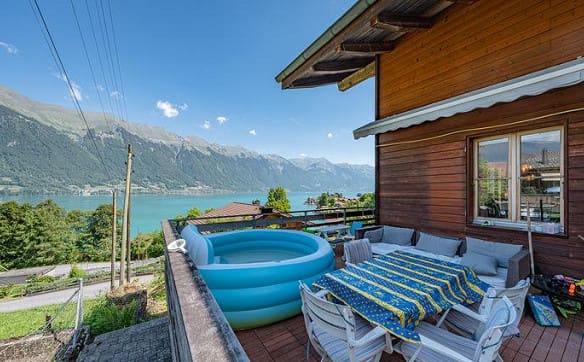 Immobilie in Iseltwald - PRÄCHTIGE AUSSICHTEN IN ISELTWALD - SCHMUCKES CHALET OBERHALB VOM B... - Bild 6