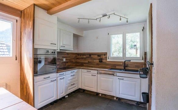Immobilie in Gündlischwand - 8.5 ZIMMER HAUSHÄLFTE MIT EINLIEGERWOHNUNG IN DEN BERNER ALPEN - Bild 2