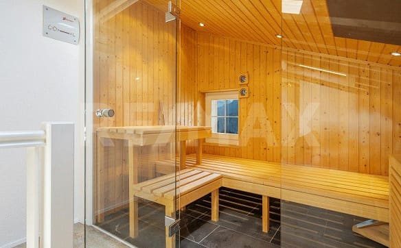 Immobilie in Beatenberg - Exklusive 6.5-Zimmer-Maisonette-Wohnung über drei Etagen mit Wellne... - Bild 11