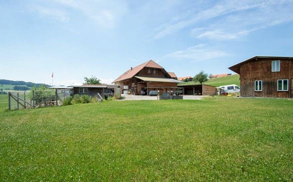 Immobilie in Tafers - Mehr als ein Bauernhaus - drei Wohnungen und unzählige Möglichkeiten - Bild 3