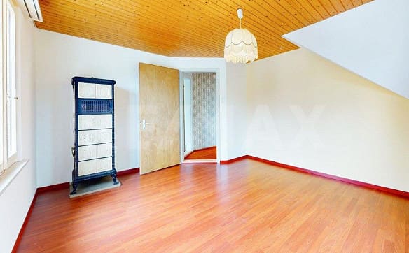 Immobilie in Uzwil - Teilrenoviertes Einfamilienhaus mit viel Platz und Potenzial - Bild 8