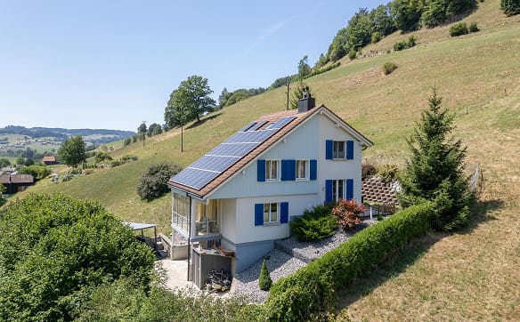 Immobilie in Guggisberg - Freistehendes Einfamilienhaus mit Pool und viel Umschwung - Bild 3