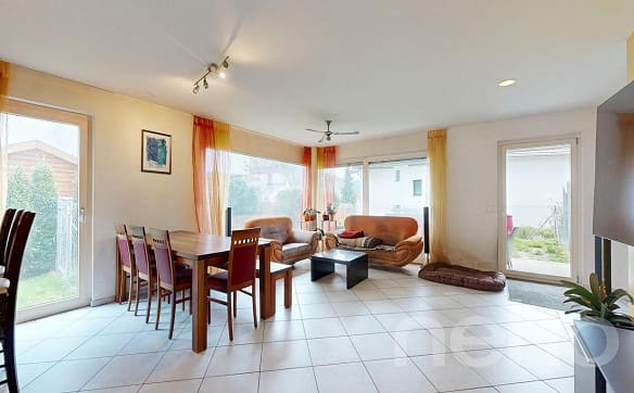 Immobilie in Morschach - Grosszügiges Doppeleinfamilienhaus an familienfreundlicher Lage - Bild 6