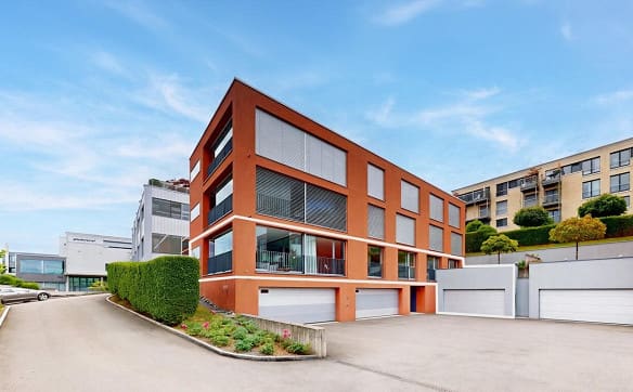 Immobilie in Pfäffikon Sz - Moderne 5.5-Z-Wohnung mit Wintergarten an bester Lage in Pfäffikon SZ - Bild 0