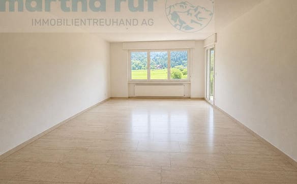 Immobilie in Unterseen - grosszügige und helle 3.5-Zimmr-Wohnung im 1. OG. - Bild 1