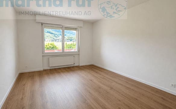 Immobilie in Unterseen - grosszügige und helle 3.5-Zimmr-Wohnung im 1. OG. - Bild 5