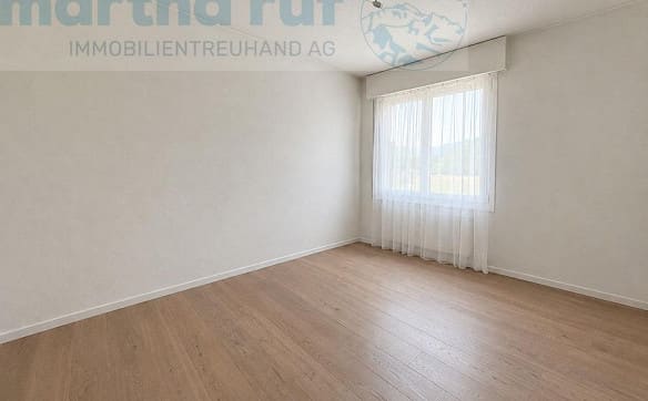 Immobilie in Unterseen - grosszügige und helle 3.5-Zimmr-Wohnung im 1. OG. - Bild 6