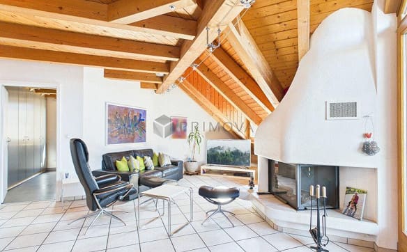 Immobilie in Ramlinsburg - Wohnen mit Weitblick - Attraktive 4.5 Zimmer Dachwohnung mit Galerie - Bild 1