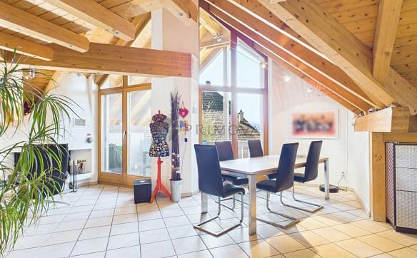 Immobilie in Ramlinsburg - Wohnen mit Weitblick - Attraktive 4.5 Zimmer Dachwohnung mit Galerie - Bild 2
