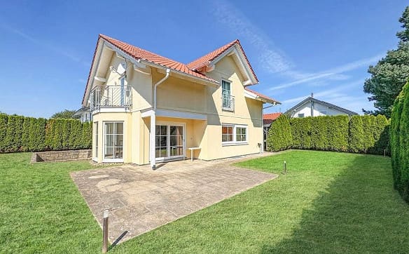 Immobilie in Zimmerwald - Freistehendes Einfamilienhaus mit Stil und Privacy - Bild 0