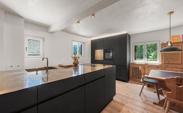 Immobilie in La Punt Chamues-ch - Ferienhaus in La Punt Chamues-ch: ruhig, stilvoll, kernsaniert - Bild 2