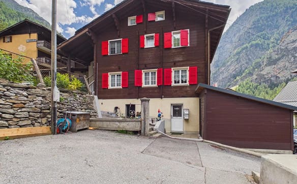 Immobilie in Herbriggen - Wohlfühloase mit Gartenidyll & Bergsicht nahe Zermatt - Bild 15