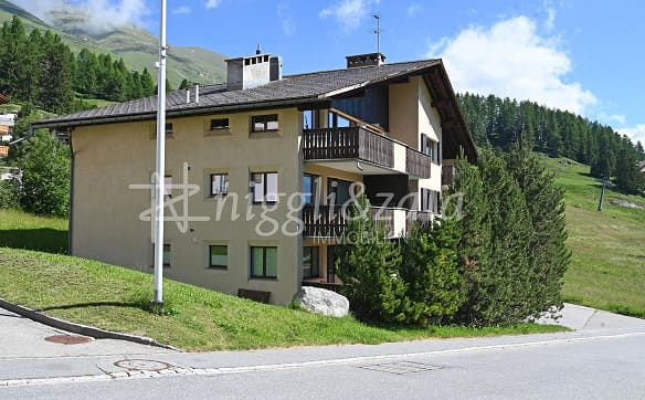 Immobilie in Zuoz - Attraktive 2-Zimmerwohnung mit viel Potenzial - Bild 2