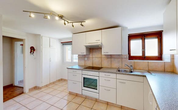 Immobilie in Erde - Appartement 2.5 pièces à Erde – Calme absolu et fort potentiel - Bild 2