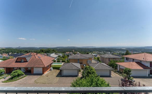 Immobilie in Stetten Sh - Grosszügige 4.5-Zimmer-Eigentumswohnung mit traumhafter Aussicht - Bild 10