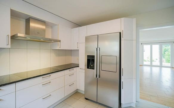 Immobilie in Mettau - Grosszügiges 7.5 Zimmer-Einfamilienhaus am Bauzonenrand - Bild 3