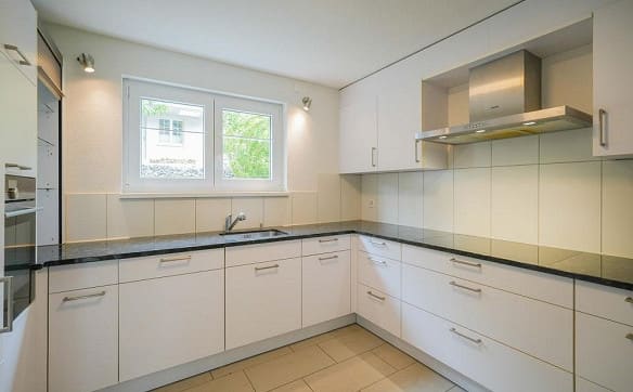 Immobilie in Mettau - Grosszügiges 7.5 Zimmer-Einfamilienhaus am Bauzonenrand - Bild 5
