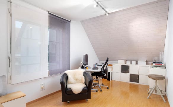 Immobilie in Bonstetten - Charmante 6.5-Zimmer-Dachmaisonette mit Cheminée & Weitsicht! - Bild 9