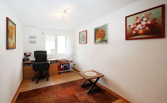 Immobilie in Niederurnen - 4.5-Zimmerwohnung mit Tiefgaragenplatz und Balkon an ruhiger Lage i... - Bild 15