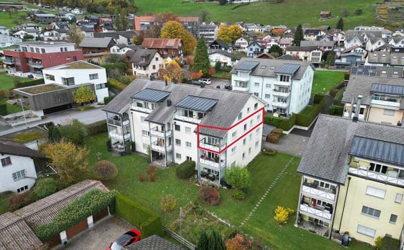 Immobilie in Niederurnen - 4.5-Zimmerwohnung mit Tiefgaragenplatz und Balkon an ruhiger Lage i... - Bild 2