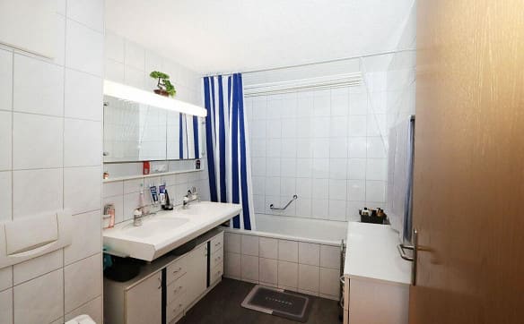 Immobilie in Niederurnen - 4.5-Zimmerwohnung mit Tiefgaragenplatz und Balkon an ruhiger Lage i... - Bild 7