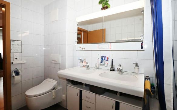 Immobilie in Niederurnen - 4.5-Zimmerwohnung mit Tiefgaragenplatz und Balkon an ruhiger Lage i... - Bild 8