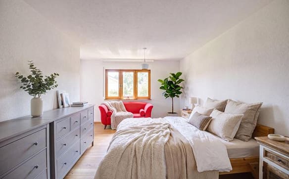 Immobilie in Schleitheim - CHARMANTES DOPPELEINFAMILIENHAUS MIT GARTENIDYLLE IN SCHLEITHEIM - Bild 3