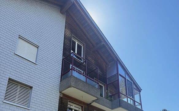 Immobilie in Sutz - Helle 4.5 Zimmer-Galeriewohnung mit Wintergarten und Balkon - Bild 11