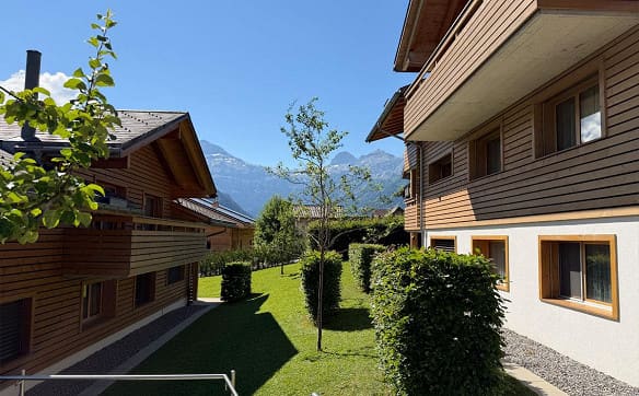 Immobilie in Lenk Im Simmental - 3.5 Zimmer Ferienwohnung mit Bergblick - Bild 1