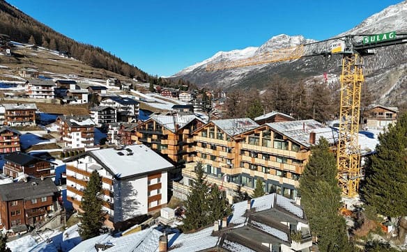 Immobilie in Saas-fee - Alphubel Peak dem Himmel so nah. Neubau 2025. Mit Süd-und Ostbalkon. - Bild 0