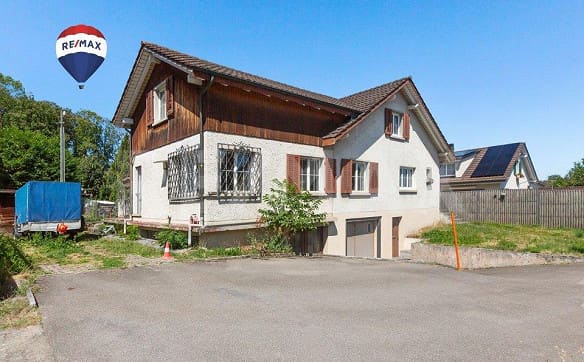 Immobilie in Rickenbach Zh - Haus mit Potenzial: Renovation oder Neubau - Bild 0