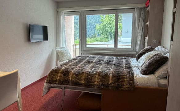 Immobilie in Arosa - 4-Zimmer-Studiopaket mit Balkon und Bergsicht in Arosa - Bild 2