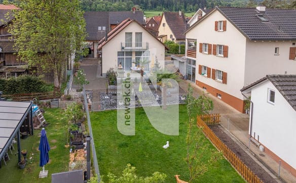Immobilie in Hofstetten So - Grosszügiges, modernes Einfamilienhaus mit gepflegtem Garten in ruh... - Bild 1