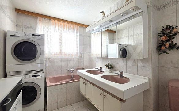 Immobilie in Steg Vs - 5.5 Zimmer-Duplexwohnung mit Lift, Garage und zwei Balkonen in Steg - Bild 10