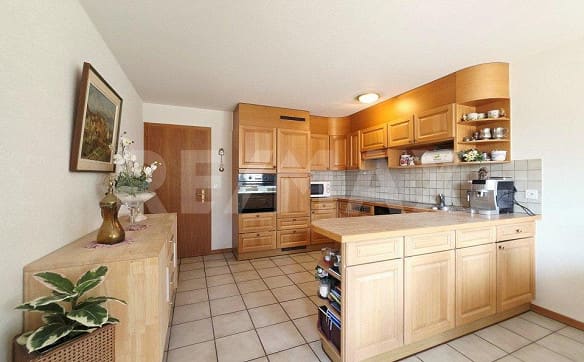 Immobilie in Steg Vs - 5.5 Zimmer-Duplexwohnung mit Lift, Garage und zwei Balkonen in Steg - Bild 4