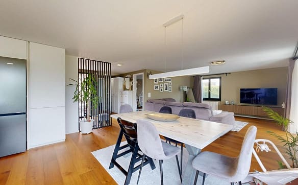 Immobilie in Rizenbach - Modernisiertes Einfamilienhaus mit Designküche und Wintergarten - Bild 9