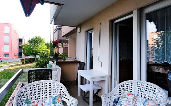 Immobilie in Le Landeron - Deux logements en un : confort familial et rendement locatif - Bild 1