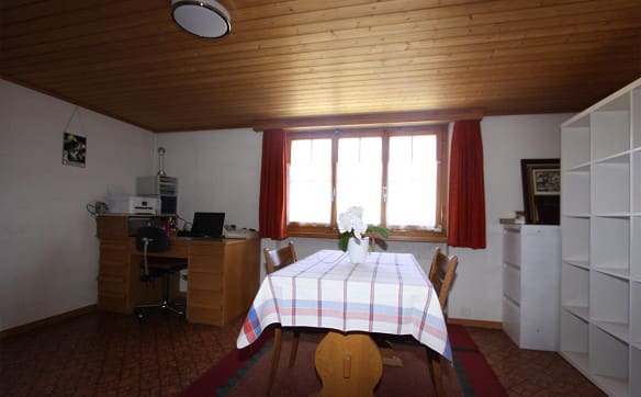 Immobilie in Disentis/mustér - Charaktervolles Bauernhaus mit Weitsicht und Ausbaupotenzial - Bild 4