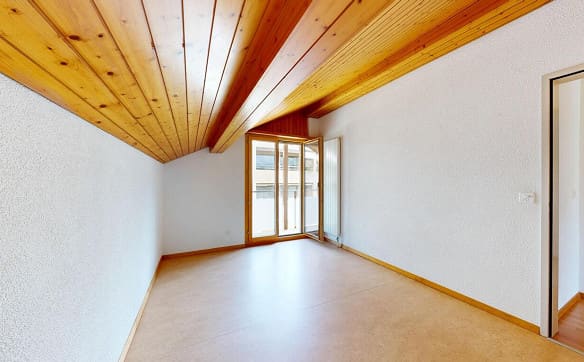 Immobilie in Sachseln - Charmante Dachgeschosswohnung mit Seesicht und zwei Balkonen - Bild 7