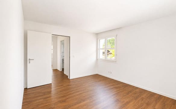 Immobilie in Ilanz - Helle 4,5 Zimmerwohnung an ruhiger Wohnlage - Bild 2